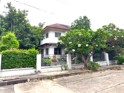 บ้านเดี่ยว เขตหนองจอก : บ้านเดี่ยว มีนบุรี หนองจอก คู้ฝั่งเหนือคลองสิบ หมู่บ้านนันทลินทร์  บ้านแต่งสไตล์บ้านสวน สนใจโทร 085-318-6868
