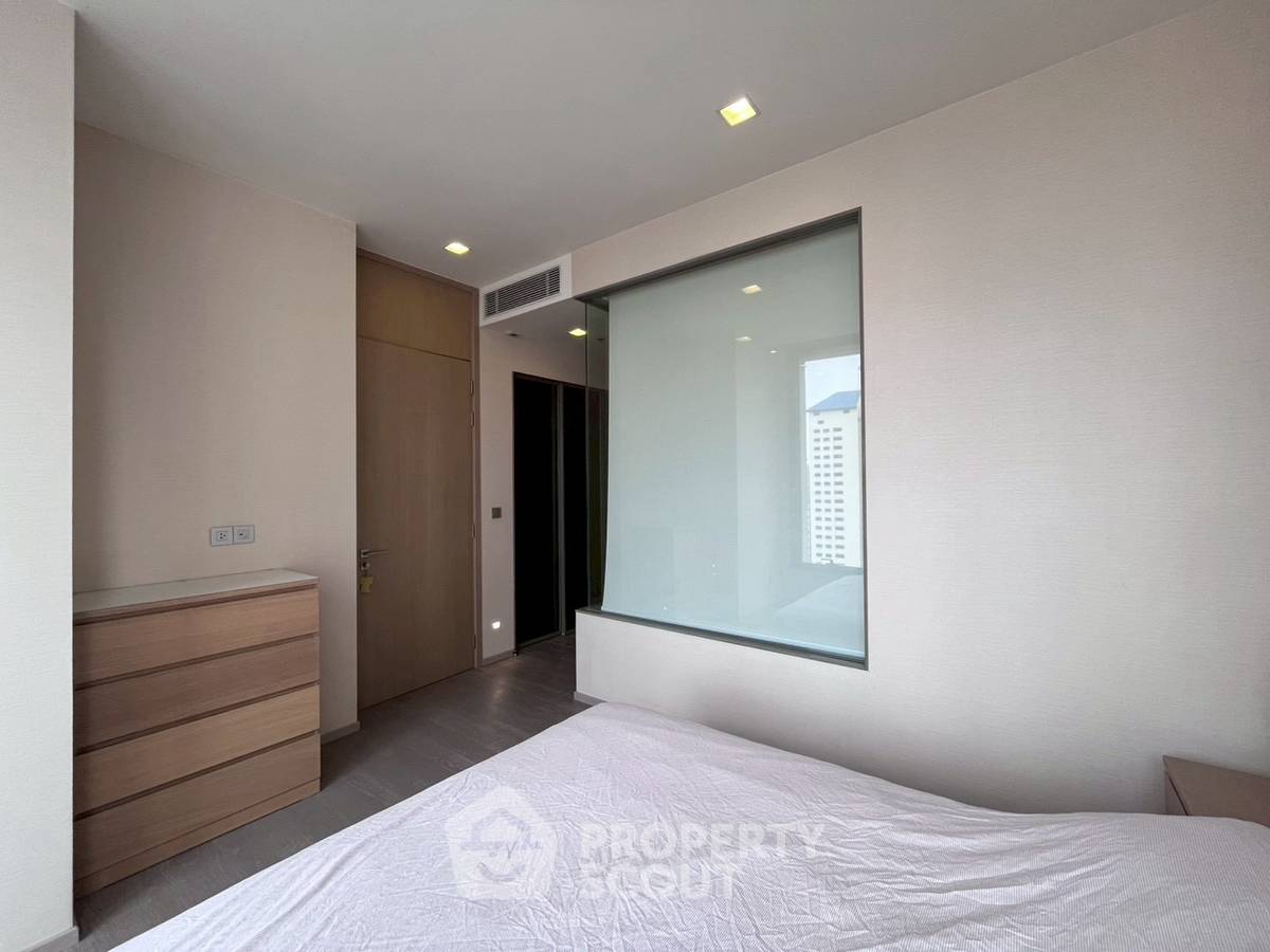 รูป คอนโด 2-ห้องนอน ที่ ดิ เอส อโศก ใกล้ MRT สุขุมวิท (ID 2359538) - รูปที่ 6/12