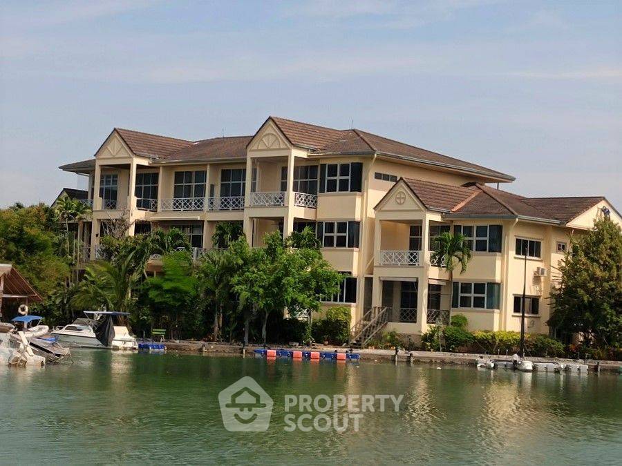 picture 3-BR Condo at Jomtien Yacht Club 1 close to Pattaya (ID 2219439) - 1/17
