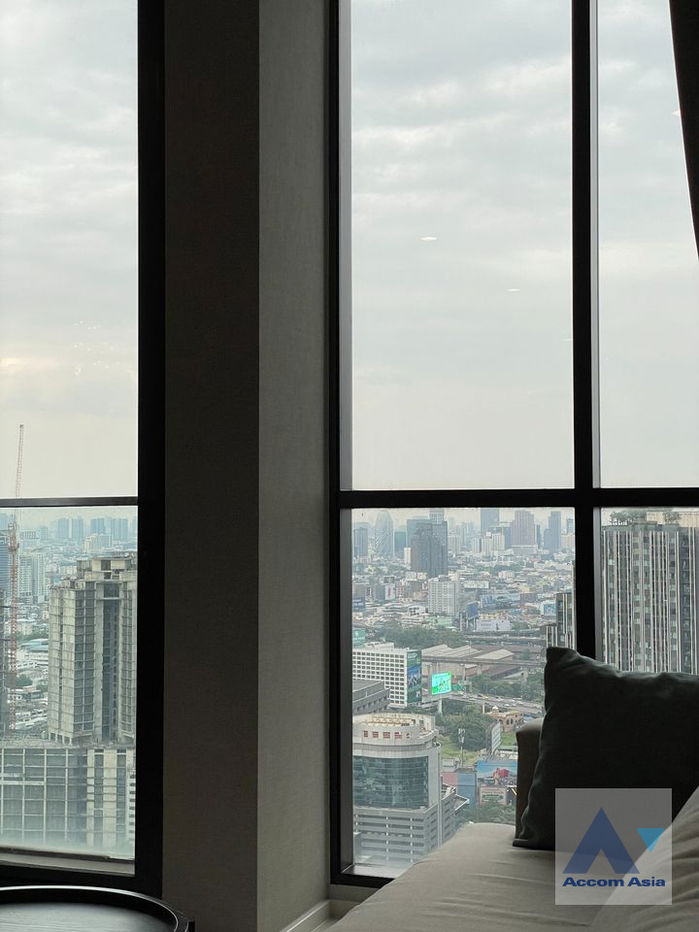 รูป 🔼🔽 AccomA 📩  2 BR Condominium @Noble Ploenchit (AA23384) - รูปที่ 13/14