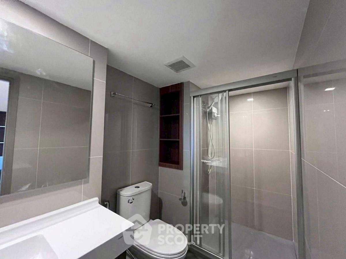 picture 1-BR Condo at Ideo Rama 9 - Asoke near MRT Phra Ram 9 (ID 2359497) - 11/14