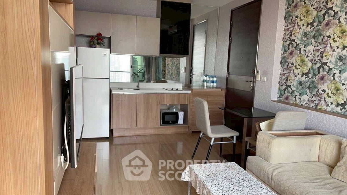รูป คอนโด 1-ห้องนอน ที่ ริธึ่ม สาทร ใกล้ BTS สะพานตากสิน (ID 2359582) - รูปที่ 1/19