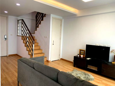 คอนโดให้เช่า : ให้เช่า JRY พระรามเก้า 🍁 2 ห้องนอน 2 ห้องน้ำ 🍁 ขนาด 59 ตรม 🍁 ห้อง Duplex