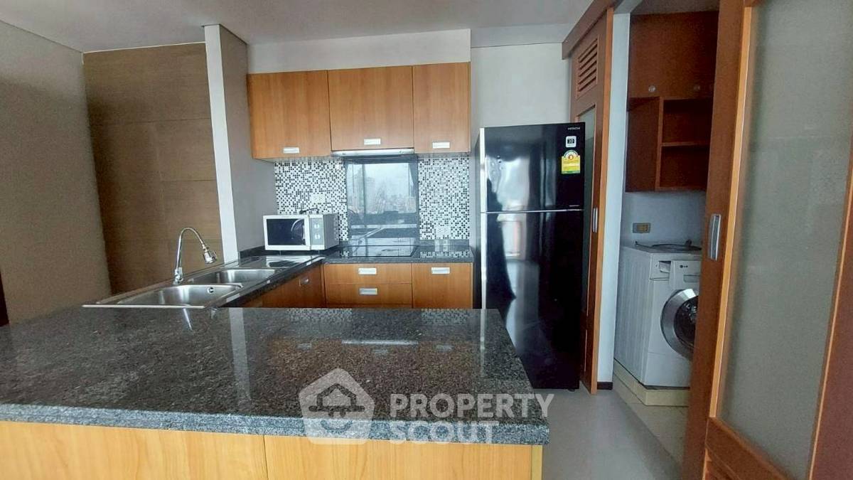 picture 2-BR Condo at Villa Sathorn near BTS Krung Thon Buri (ID 2359855) - 6/18