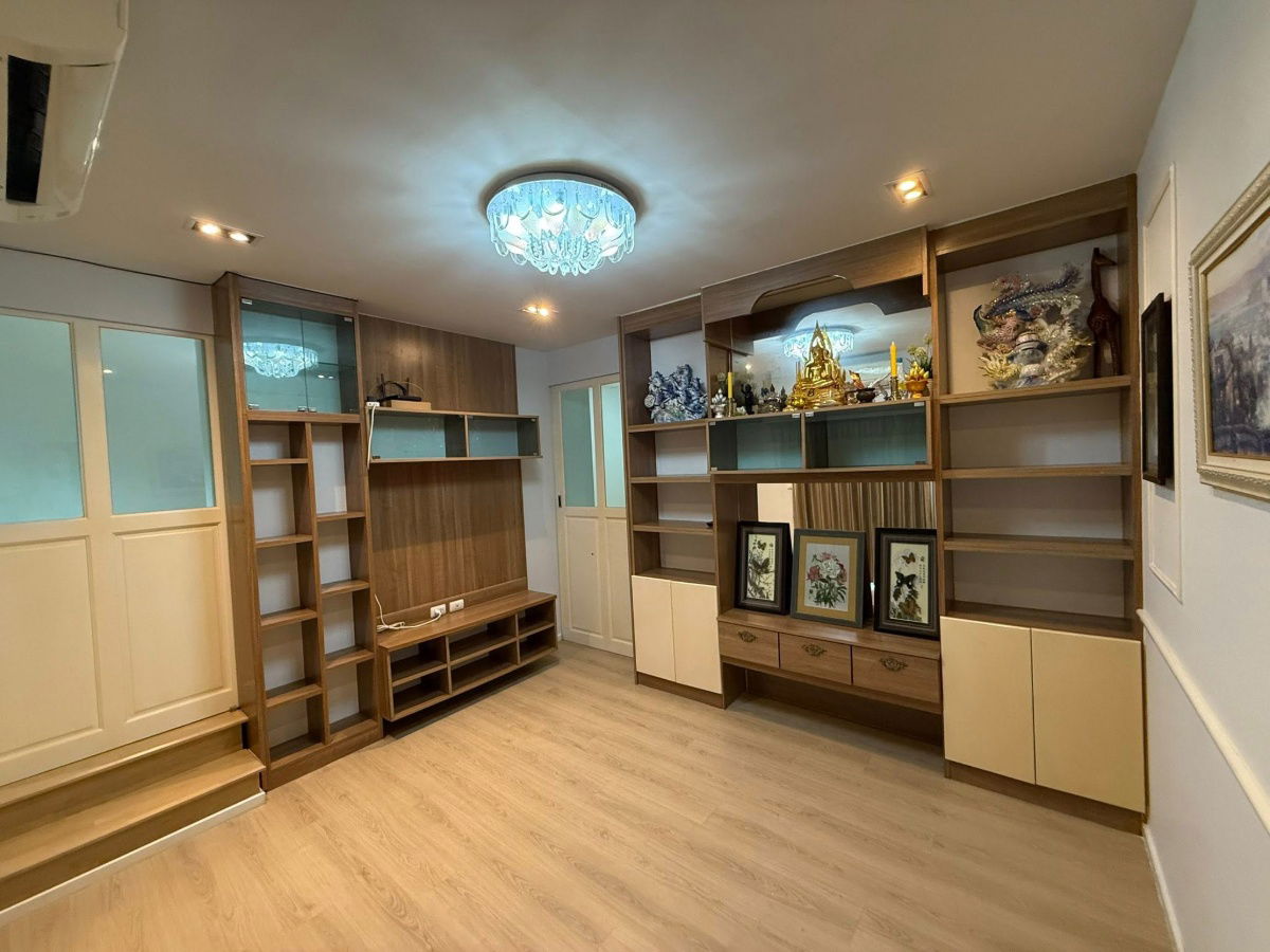 picture EBH-3198 3-Storey Townhome @ Baan Klang Muang Sukhumvit 77 – Only 1.9 km to BTS Onnut  3 Bedrooms | 3 Bathrooms | 178 sqm | THB 45,000/month - 4/16