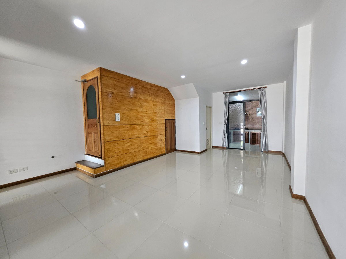 รูป Haus 35 แจ้งวัฒนะ — บ้านสวย ทำเลดี ใกล้รถไฟฟ้าเพียง 600 เมตร! - รูปที่ 8/36