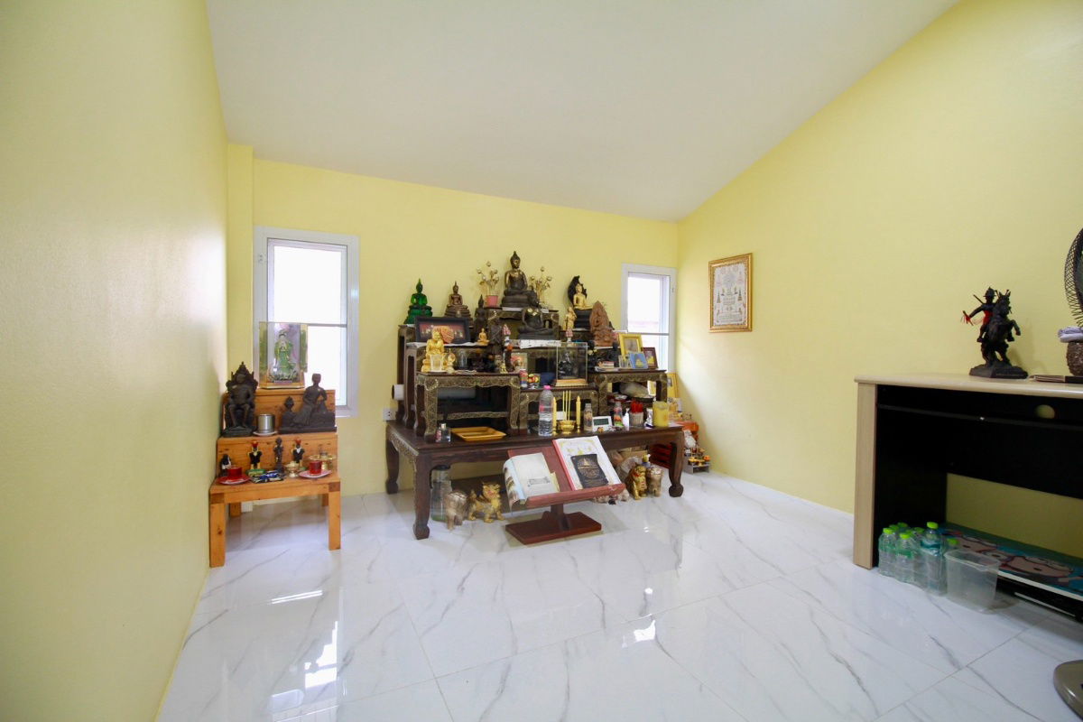 รูป ขายบ้านเดี่ยว 2 ชั้น 112 ตร.วา หลังมุม หมู่บ้านบ้านสวนสุขสิริ ใกล้ รพ.กรุงเทพระยองและนิคมฯมาบตาพุด เนินพระ ระยอง - รูปที่ 26/33