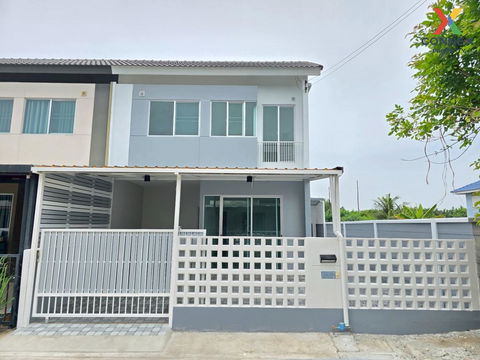 For Sale Townhouse/Townhome  , Baan Pruksa 128 Suksawat-Prachauthit , corner unit , newly renovated , Nai Khlong Bang Pla Kot , Phra Samut Chedi , Samut Prakarn , CX-121579 ✅ Live chat with us ADD LINE @connexproperty ✅ 