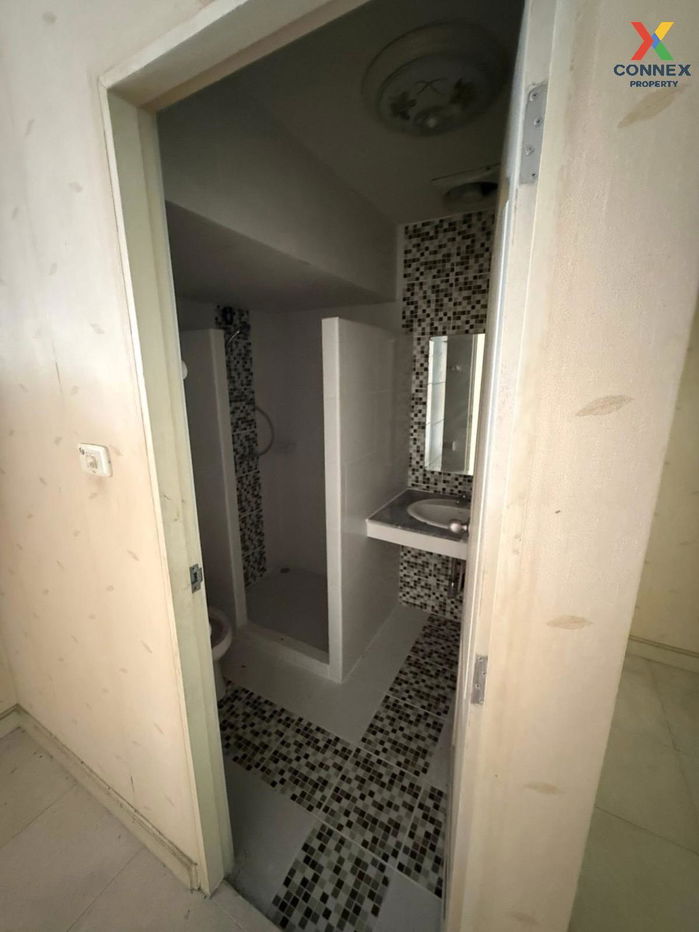 รูป ขายทาวน์เฮ้าส์/ทาวน์โฮม  กานดา บ้านริมคลอง 2 พันท้ายนรสิงห์ เมืองสมุทรสาคร สมุทรสาคร CX-130664 ✅ ทักไลน์ @connexproperty ตอบทันที ทีมงานมืออาชีพ ✅  - รูปที่ 4/10