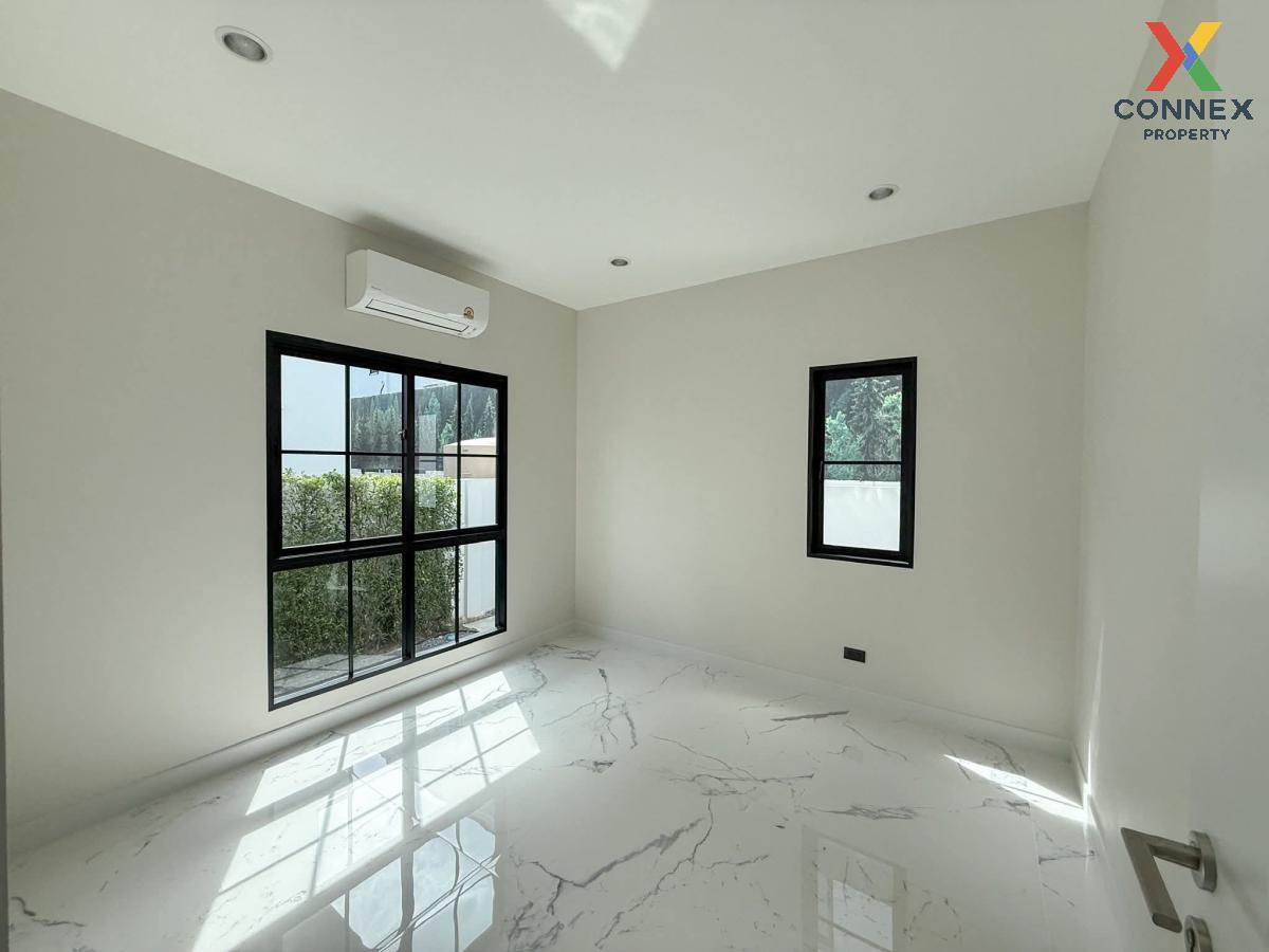 picture For Sale House , Setthasiri Watcharapol - Theprak , wide frontage , MRT-Maiyalap , Tha Raeng , Bang Khen , Bangkok , CX-129557 ✅ Live chat with us ADD LINE @connexproperty ✅  - 8/12