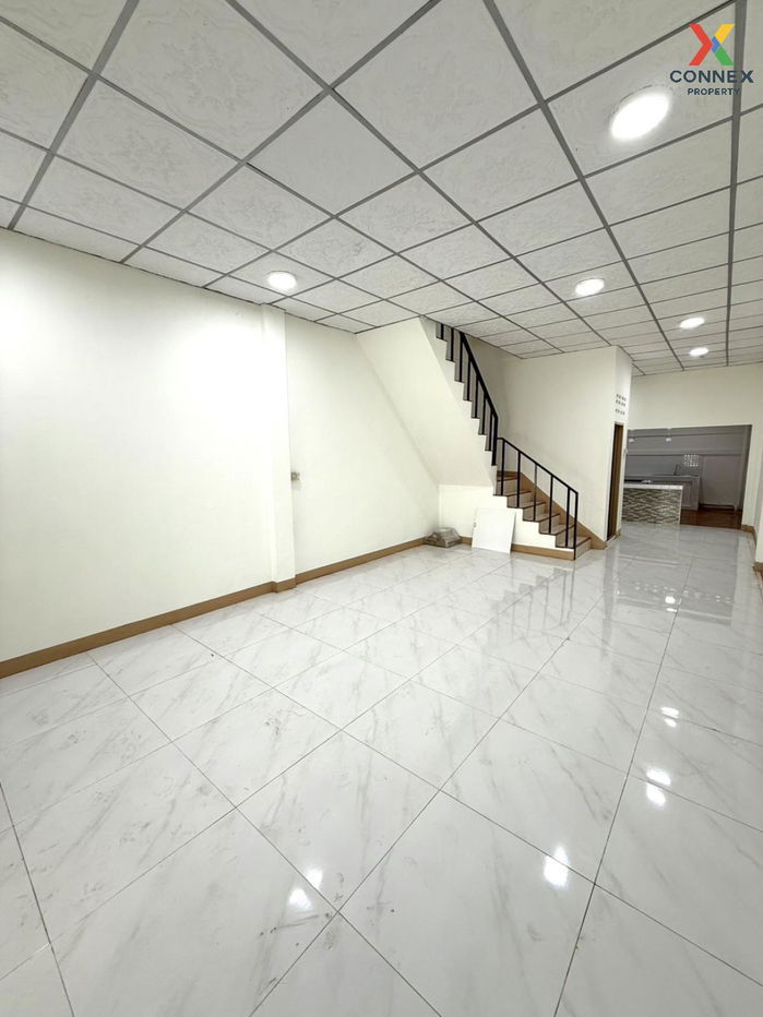 รูป ขายทาวน์เฮ้าส์/ทาวน์โฮม  หมู่บ้านสิวารัตน์ 1 หน้ากว้าง รีโนเวทใหม่ นาดี เมืองสมุทรสาคร สมุทรสาคร CX-131796 ✅ ทักไลน์ @connexproperty ตอบทันที ทีมงานมืออาชีพ ✅  - รูปที่ 5/12