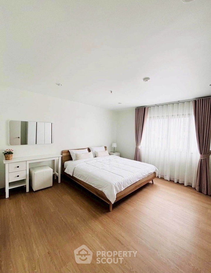 รูป คอนโด 2-ห้องนอน ที่ ท็อป วิว ทาวเวอร์ คอนโดมิเนียม ใกล้ BTS ทองหล่อ (ID 2362525) - รูปที่ 6/10