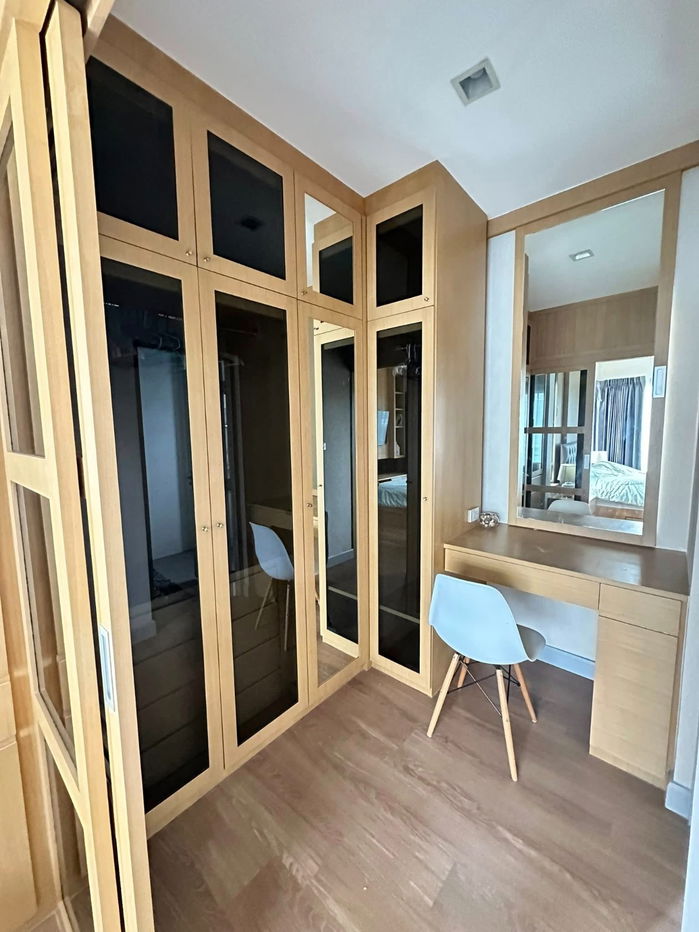 picture Code: KJ9242  for rent Life Bangkok Boulevard Wongwaen - Rama 9 // Line ID: @kjcondo (with @) // - 19/20