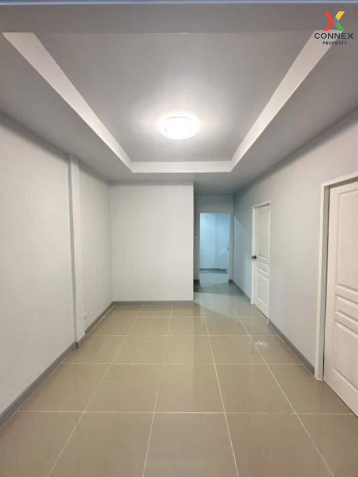 picture For Sale Townhouse/Townhome  , Baan Ruean Suk 1 , Lam Phak Kut , Thanyaburi , Pathum Thani , CX-123511 ✅ Live chat with us ADD LINE @connexproperty ✅  - 5/10