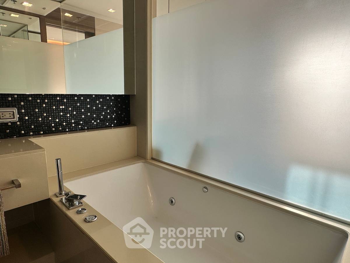 picture 1-BR Condo at The Address Sathorn near BTS Saint Louis (ID 1117015) - 7/10