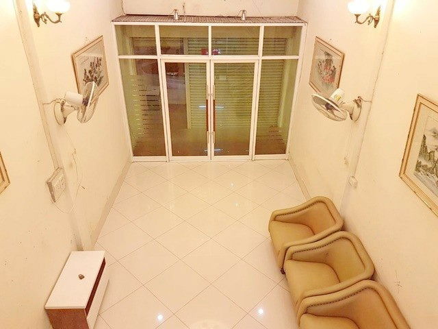 picture O-Eh Fresh Market 500m.Wutthakat BTS Station. 3.7km.For rent 3-story commercial building 17sqw. - 8/8