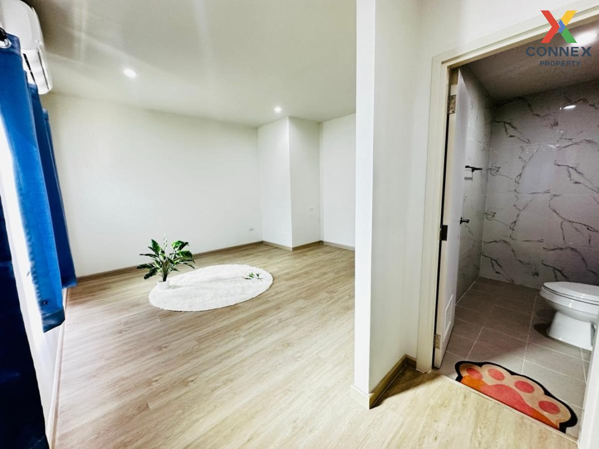 picture For Sale Townhouse/Townhome  , NEW YORK Rangsit - Klong 4 , newly renovated , Bueng Yitho , Thanyaburi , Pathum Thani , CX-116525 ✅ Live chat with us ADD LINE @connexproperty ✅  - 10/12