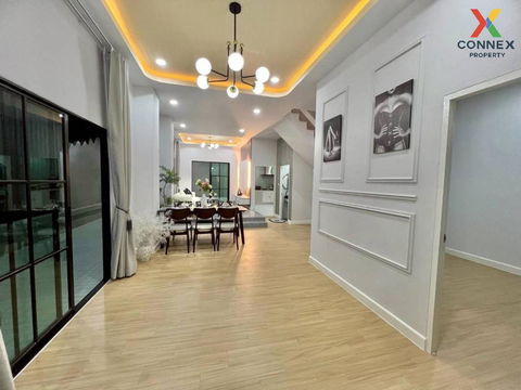 For Sale Townhouse/Townhome  , Chomfah warangkul Klong 2 , corner unit , newly renovated , Pracha Thipat , Thanyaburi , Pathum Thani , CX-118769 ✅ Live chat with us ADD LINE @connexproperty ✅ 