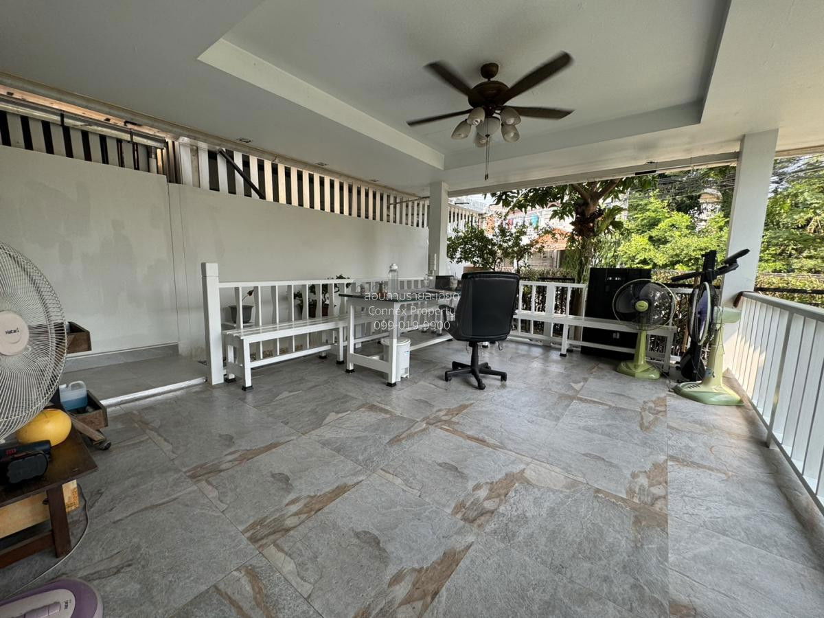 รูป ขายทาวน์เฮ้าส์/ทาวน์โฮม พฤกษาวิลล์ 32 - พระราม 2 ห้องมุม หน้ากว้าง รีโนเวทใหม่ แสมดำ เขต บางขุนเทียน กรุงเทพ CX-90456 ✅ ทักไลน์ @connexproperty ตอบทันที ทีมงานมืออาชีพ ✅ - รูปที่ 2/12