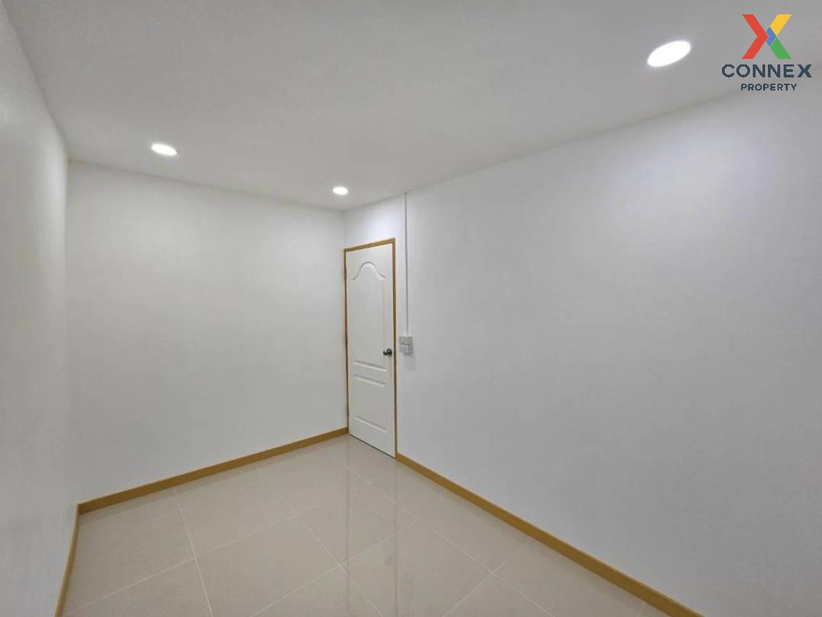 picture For Sale House , Baan Pimonrat 3 , newly renovated , Sai Noi , Sai Noi , Nonthaburi , CX-101024 ✅ Live chat with us ADD LINE @connexproperty ✅  - 4/12