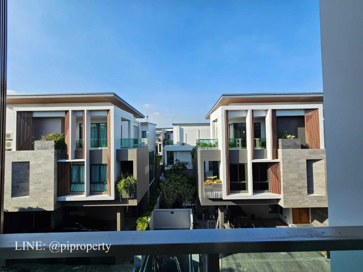 picture Fully furnished. Modern luxury single house for rent in The Gentry Phatthanakan. 4Bedroom + 5Bathroom + 3 Car parking.  - 46/67