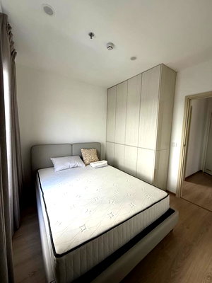 Condos for rent : Life Rama 4 -               Asoke