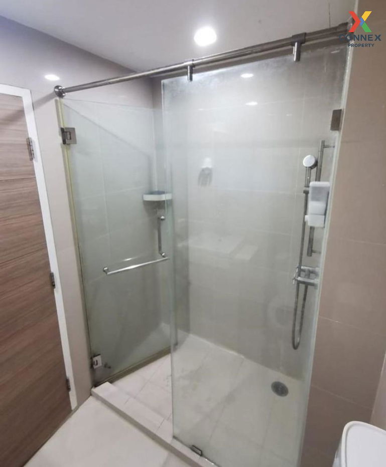 picture 🔥🔥🔥 FOR RENT condo , Hive Taksin , nice view , BTS-Wongwian Yai , Khlong Ton Sai , Khlong San , Bangkok , CX-06116 ✅ Live chat with us ADD LINE @connexproperty ✅ 🔥🔥🔥 - 5/12