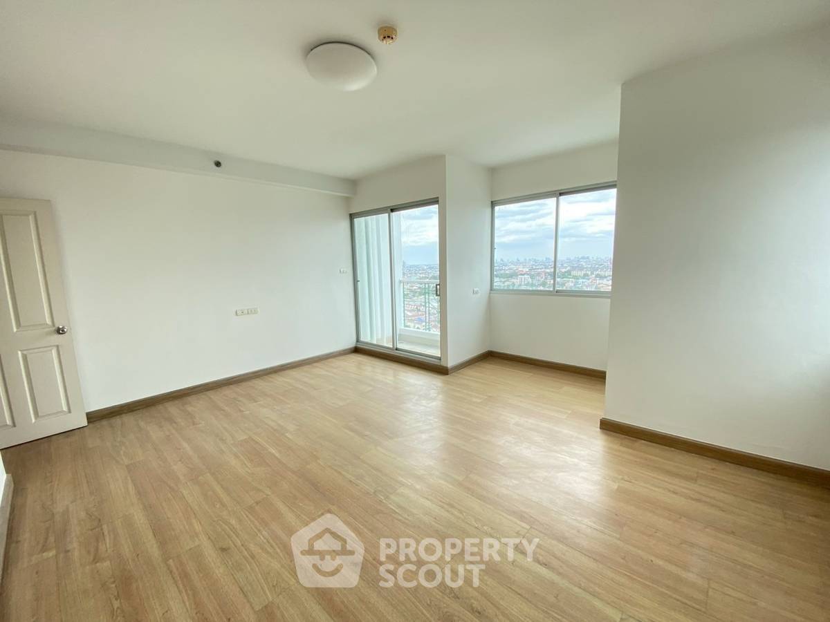 picture 2-BR Condo at Supalai Park Kaset near BTS Kasetsart University (ID 2361650) - 16/28