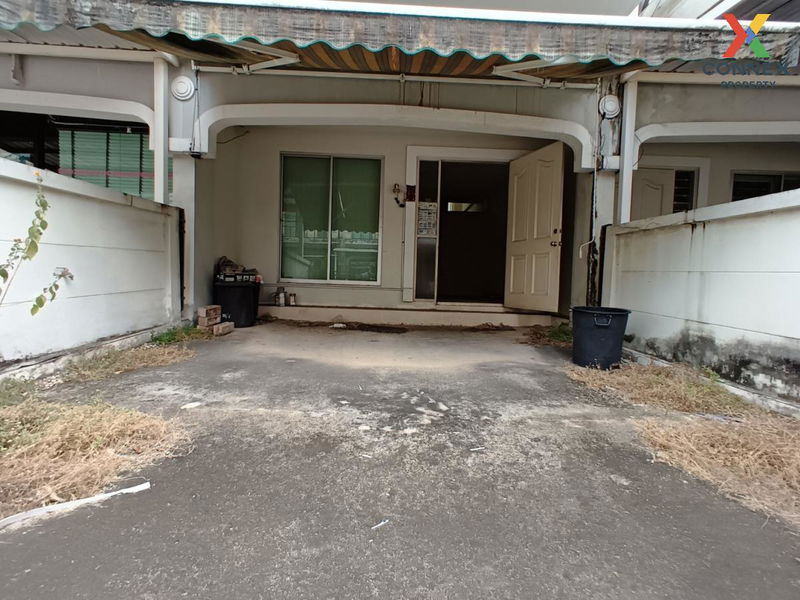 Townhouses for sale : For Sale Townhouse/Townhome , Baan Klang Muang Rama 9-New Krungthep Kreetha , Thap Chang , Saphan Sung , Bangkok , CX-93456 ✅ Live chat with us ADD LINE @connexproperty ✅