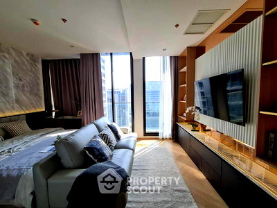 Condos for rent Borom Ratchachonnani Bangkok Nursing College : 1-BR Condo at Noble Ploenchit near BTS Phloen Chit (ID 389759)