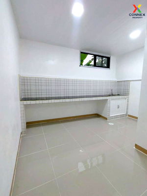 ทาวน์โฮม ถนนบางกรวย-ไทรน้อย : ขายทาวน์เฮ้าส์/ทาวน์โฮม  บ้านศรีประจักษ์ 4 บางบัวทอง บางบัวทอง นนทบุรี CX-120227 ✅ ทักไลน์ @connexproperty ตอบทันที ทีมงานมืออาชีพ ✅ 