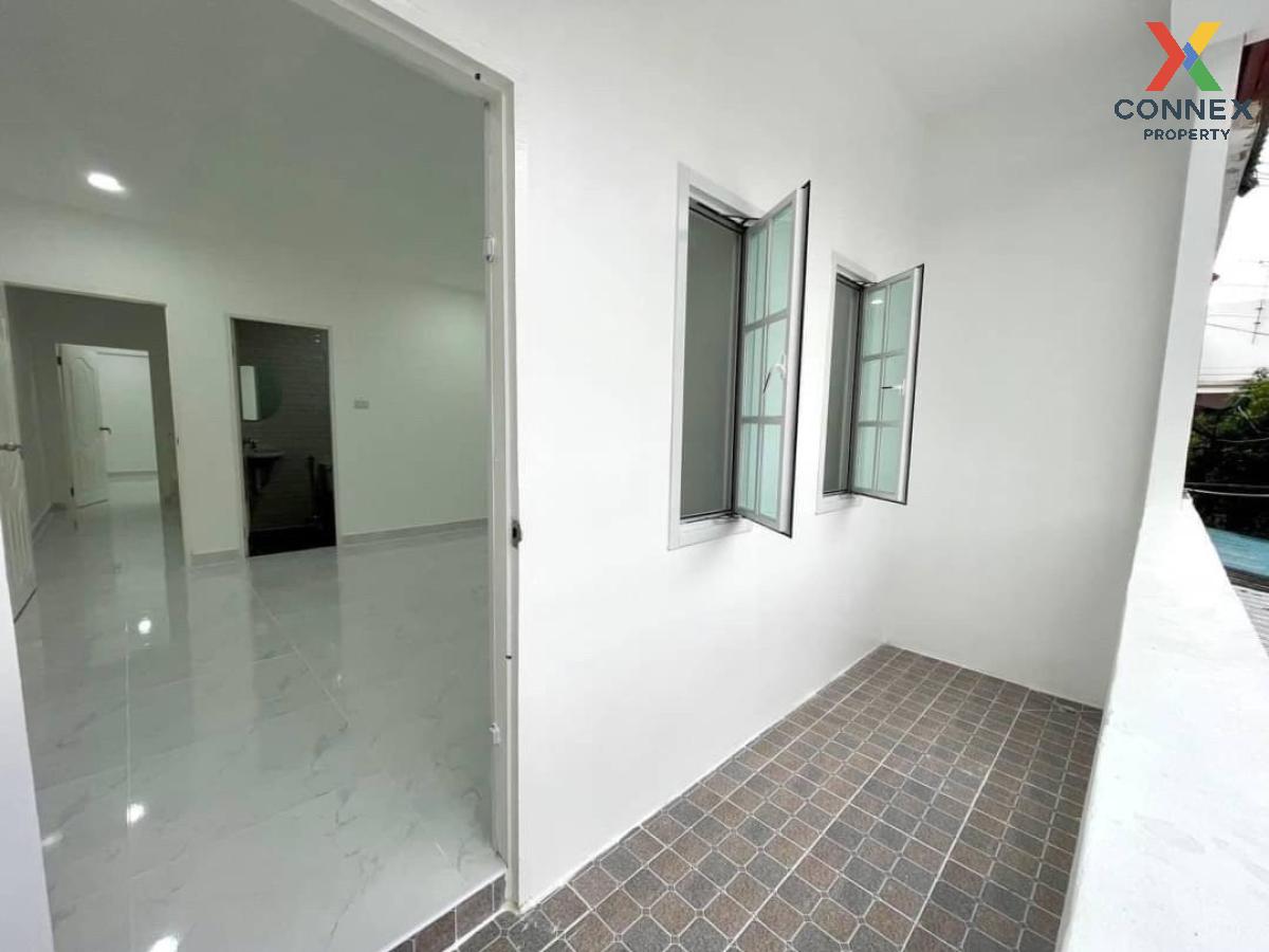 picture For Sale Townhouse/Townhome  , Chomfah warangkul Klong2 , Khlong Song , Thanyaburi , Pathum Thani , CX-111871 ✅ Live chat with us ADD LINE @connexproperty ✅  - 11/12