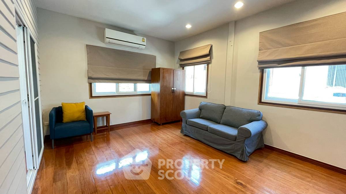 รูป คอนโด 2-ห้องนอน ที่ คิว เฮ้าส์ สาทร ใกล้ BTS กรุงธนบุรี (ID 2362306) - รูปที่ 8/13
