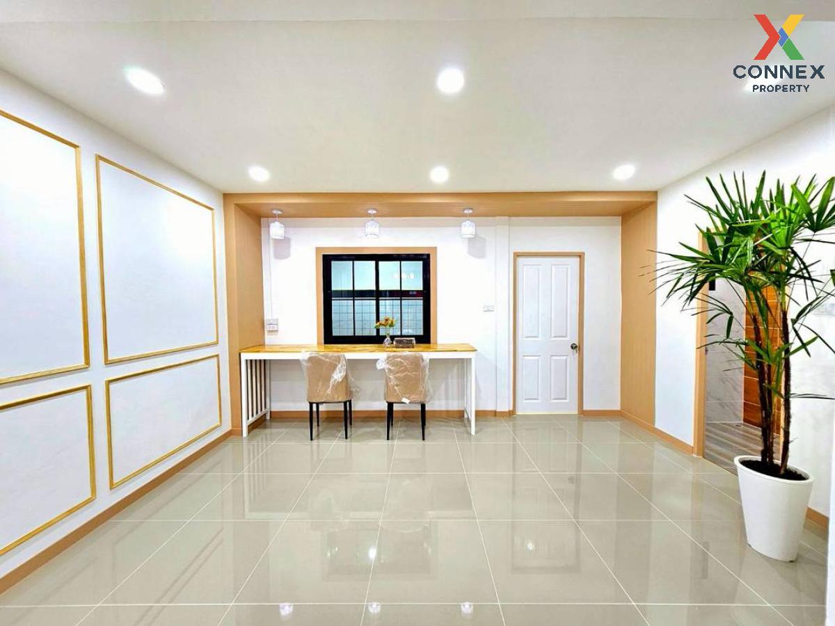 รูป ขายทาวน์เฮ้าส์/ทาวน์โฮม  บ้านบัวทอง 4 บ้านกล้วย-ไทรน้อย รีโนเวทใหม่ พิมลราช บางบัวทอง นนทบุรี CX-119784 ✅ ทักไลน์ @connexproperty ตอบทันที ทีมงานมืออาชีพ ✅  - รูปที่ 11/12
