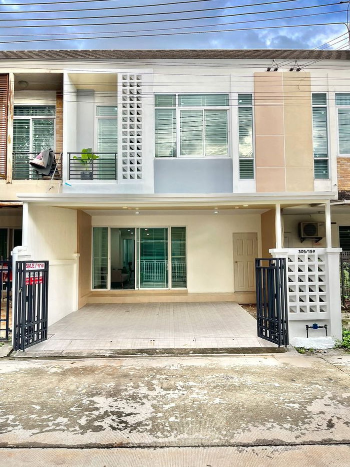 รูป ขายทาวน์โฮมรีโนเวทใหม่ สไตล์มินิมอล ม.เดอะเซ็นทรัล2 ศรีราชา - รูปที่ 1/20
