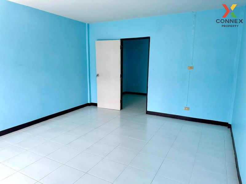 ขายทาวน์โฮม : ขายทาวน์เฮ้าส์/ทาวน์โฮม เดอะ มาสเตอร์ รอยัล สวนหลวง ร.9 ประเวศ เขต ประเวศ กรุงเทพ CX-112481 ✅ ทักไลน์ @connexproperty ตอบทันที ทีมงานมืออาชีพ ✅