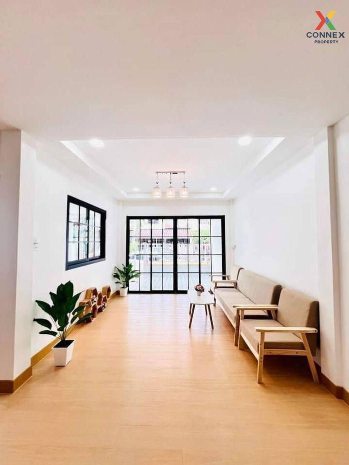 picture For Sale Townhouse/Townhome , Baan Monrada 2 , newly renovated , Bang Bua Thong , Bang Bua Thong , Nonthaburi , CX-110137 ✅ Live chat with us ADD LINE @connexproperty ✅ - 9/12