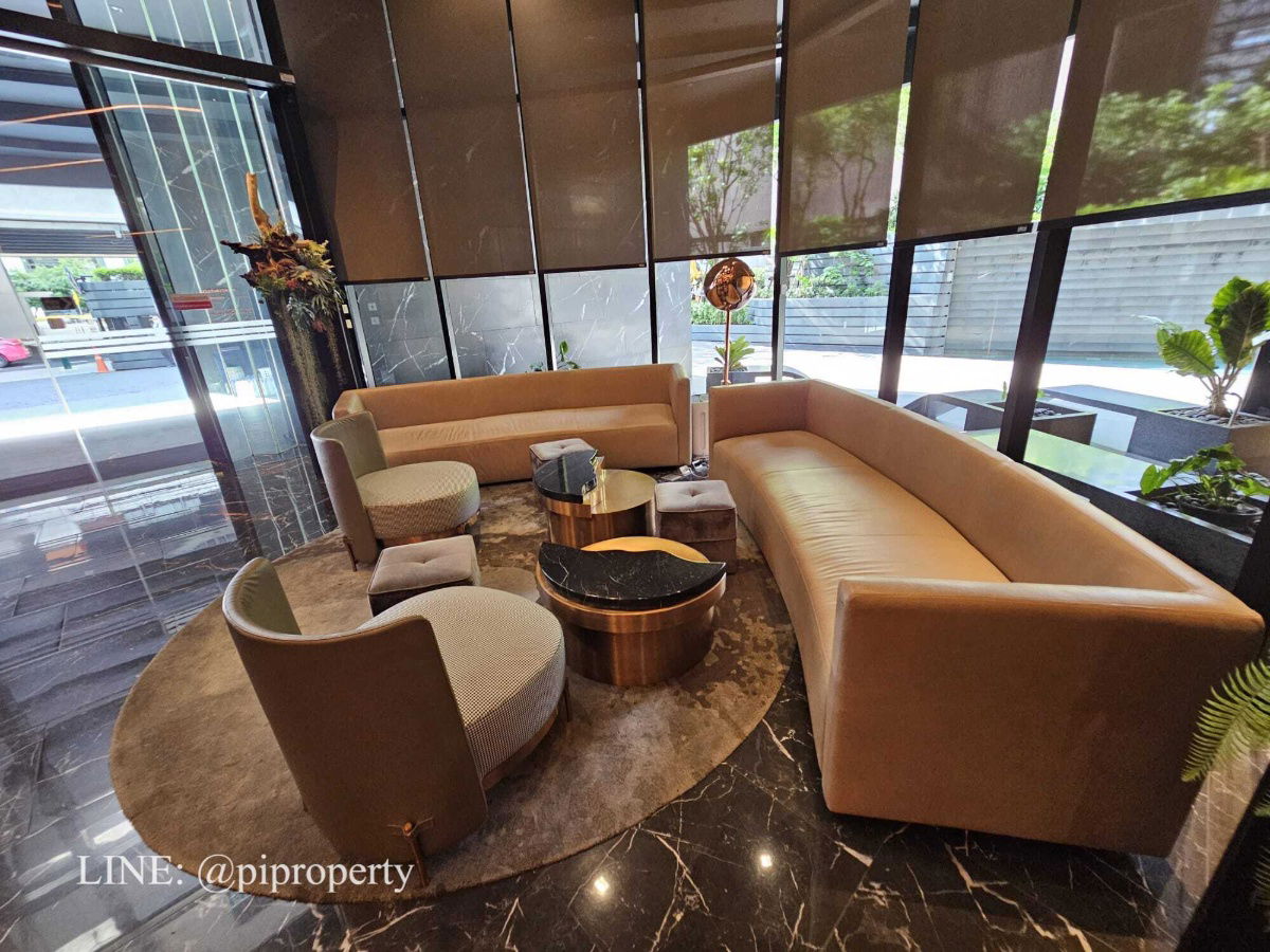 picture High floor 1 Bed unit for rent in Ideo Q Victory. 0 meter from BTS Victory and century the movie plaza. Great schools and hospitals surrounding. - 23/30