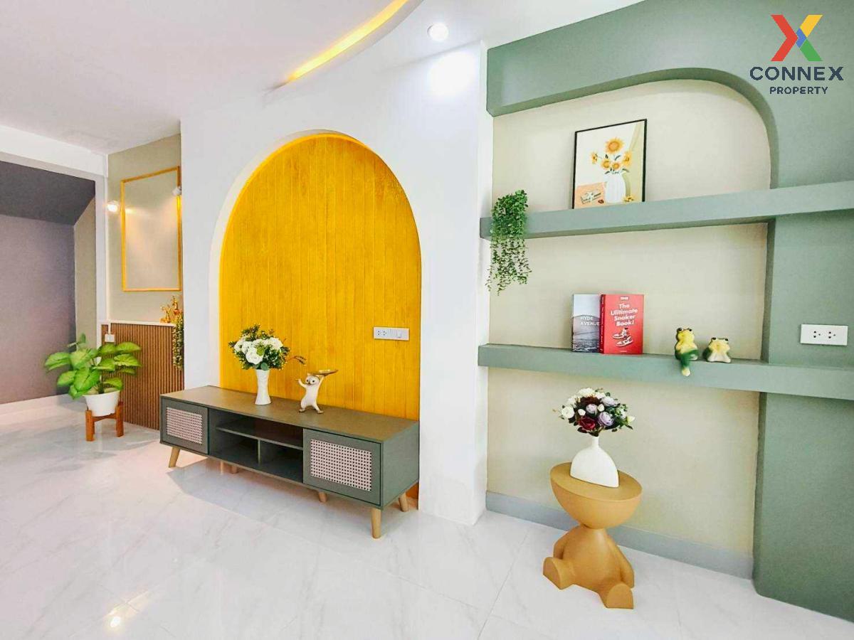 รูป ขายทาวน์เฮ้าส์/ทาวน์โฮม  เค.ซี. รามอินทรา 1 หน้ากว้าง รีโนเวทใหม่ สามวาตะวันตก เขต คลองสามวา กรุงเทพ CX-126570 ✅ ทักไลน์ @connexproperty ตอบทันที ทีมงานมืออาชีพ ✅  - รูปที่ 6/12