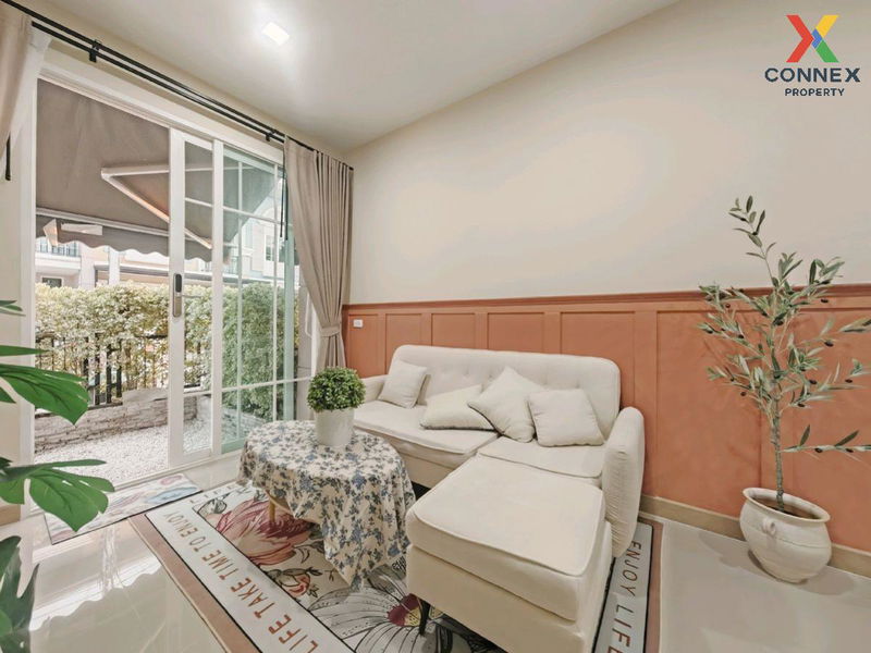 Townhouses for rent : For Rent Townhouse/Townhome  , Golden Town Future-Rangsit , Pracha Thipat , Thanyaburi , Pathum Thani , CX-118215 ✅ Live chat with us ADD LINE @connexproperty ✅