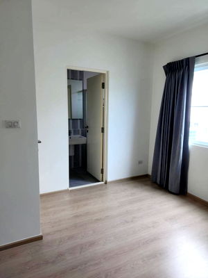 Townhouses for rent Suwannaphum International Airport : For Rent  Indy 4 Bangna Km.7, Near Mega Bangna