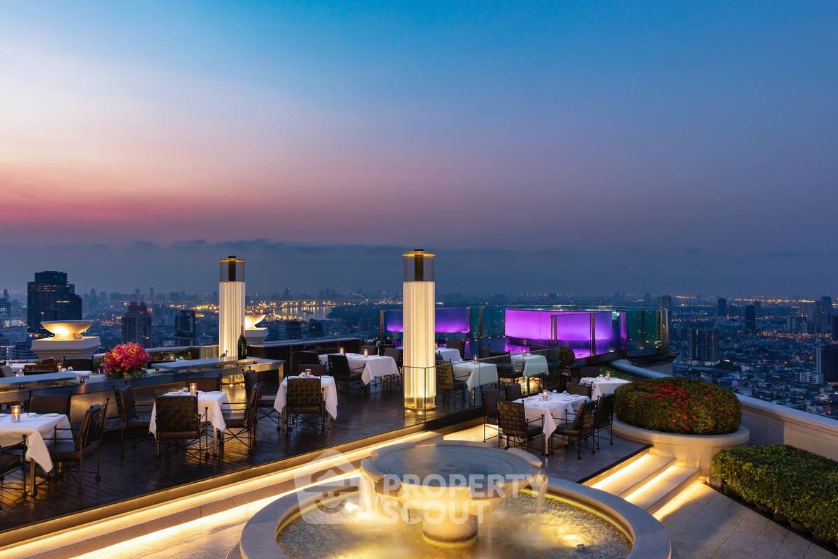 picture 3-BR Condo at Nusa State Tower Condominium near BTS Saphan Taksin (ID 2326585) - 10/12