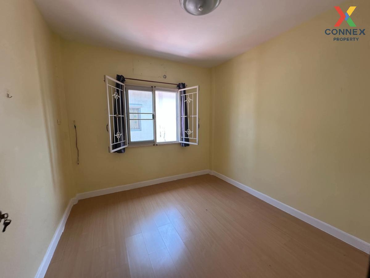 รูป ขายทาวน์เฮ้าส์/ทาวน์โฮม  มัณฑิรา​ บางพลี - ตำหรุ​ บางพลีใหญ่ บางพลี สมุทรปราการ CX-128261 ✅ ทักไลน์ @connexproperty ตอบทันที ทีมงานมืออาชีพ ✅  - รูปที่ 4/5