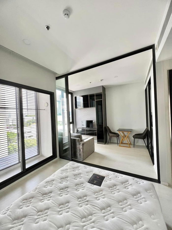 รูป 🔥Hot Deal🔥 For Rent 📌 Mazarine Ratchayothin (ID Line : @arent) ต่อรองได้ ห้องปล่อยออกไวมาก!! ✅ เรามีสต็อกอีกหลายโครงการ ตอบไวมาก มีข้อเสนอดีๆทุกดีล - รูปที่ 1/3