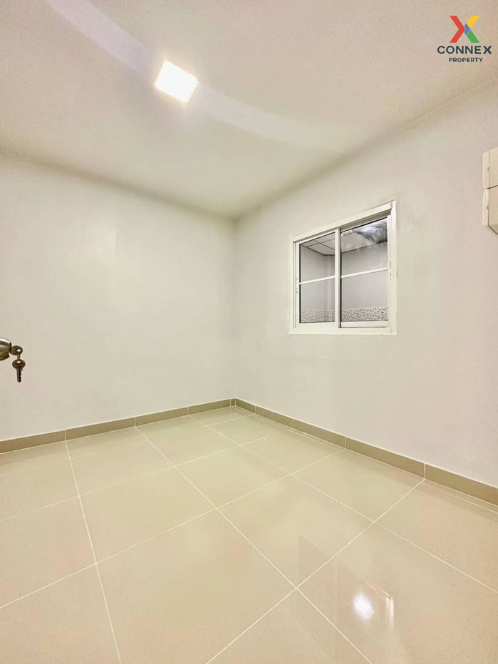 picture For Sale Townhouse/Townhome  , Baan Pruksa 3 Soi Watlatpladuk , Bang Khu Rat , Bang Bua Thong , Nonthaburi , CX-104783 ✅ Live chat with us ADD LINE @connexproperty ✅  - 7/10