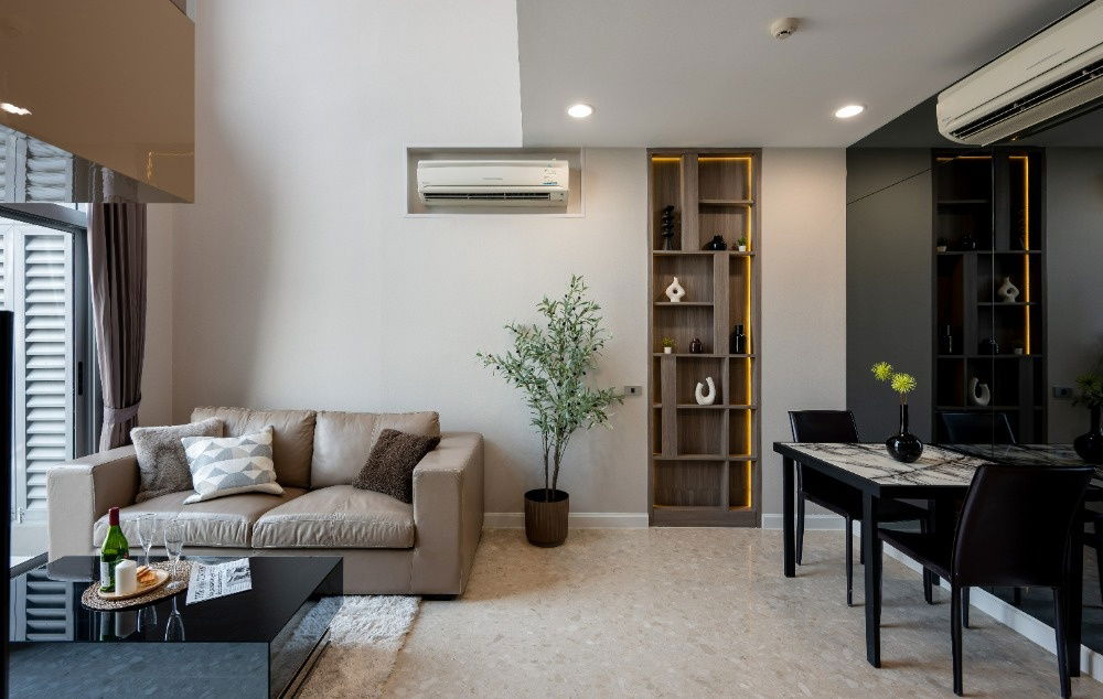 รูป RS2580 ให้เช่า Duplex 2 ชั้น เพดานสูง Loft Style – The Crest Sukhumvit 34 รีโนเวทใหม่ พร้อมเข้าอยู่ทันที ใกล้ BTS ทองหล่อ - รูปที่ 1/10