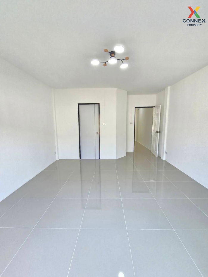 picture For Sale Townhouse/Townhome  , Baan Manawadee , newly renovated , Bang Khu Rat , Bang Bua Thong , Nonthaburi , CX-112247 ✅ Live chat with us ADD LINE @connexproperty ✅  - 3/12