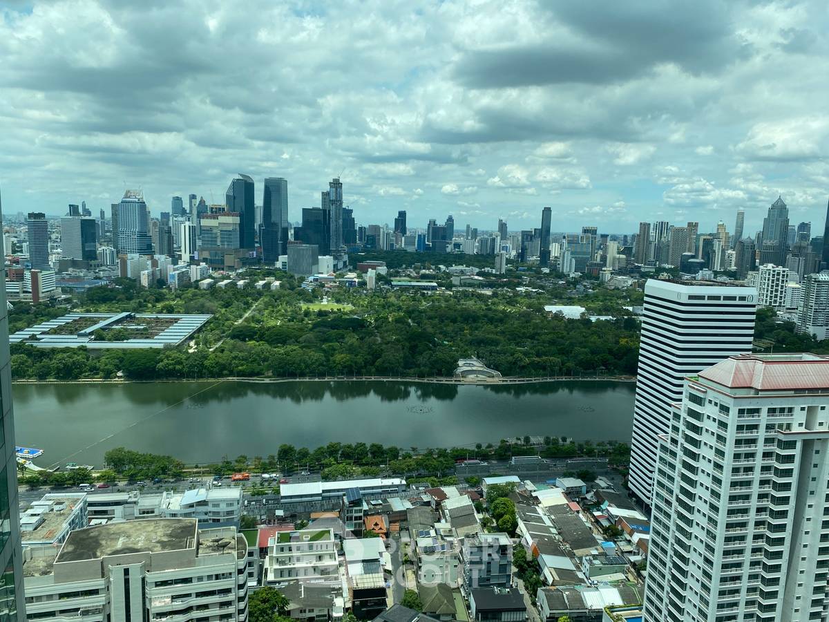 picture 3-BR Condo at Millennium Residence @ Sukhumvit Condominium near BTS Phrom Phong (ID 2361561) - 8/9