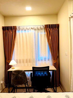 Condos for rent : Close to Taksin hospital nice room good price for rent FLO by sansiri