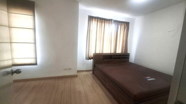 รูป ขายถูกกว่าราคาประเมิน ทาว์นเฮ้าส์ 2 ชั้น หลังมุม 26 ตรว.หมู่บ้านพฤกษาวิลล์79 ปรับปรุงสวย ใกล้เวล์คพอยท์ พหลโยธิน-รังสิต สวนพริกไท ปทุมธานี - รูปที่ 6/8